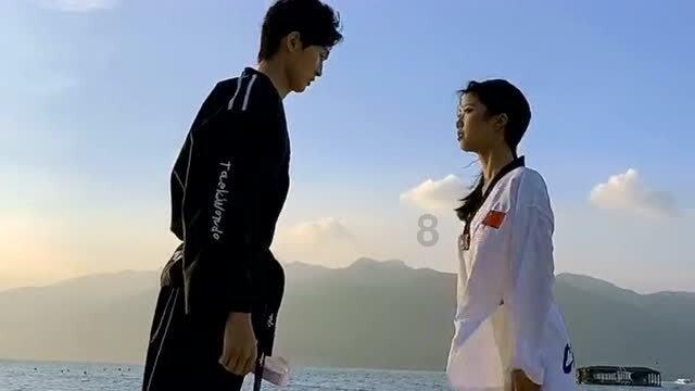 画线接蓝色球